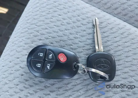 2011 Toyota Sienna Le V6 из США, поврежденный, VIN 5TDKK3DC3BS149110